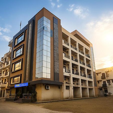 גאזיאבאד Fabhotel The Diamond מראה חיצוני תמונה
