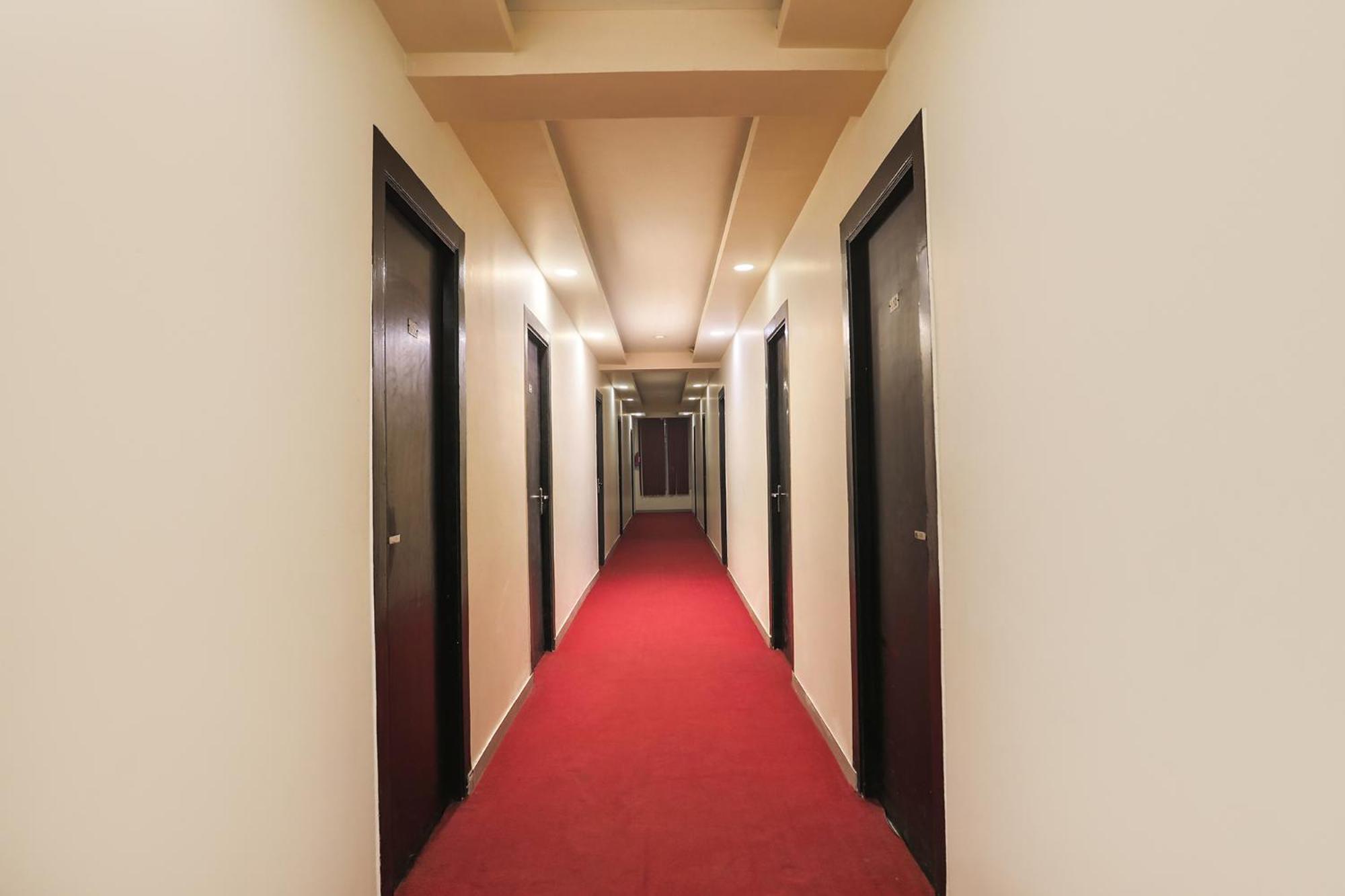 גאזיאבאד Fabhotel The Diamond מראה חיצוני תמונה