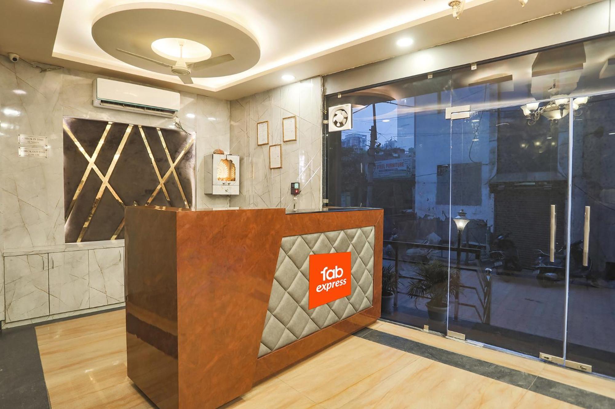 גאזיאבאד Fabhotel The Diamond מראה חיצוני תמונה