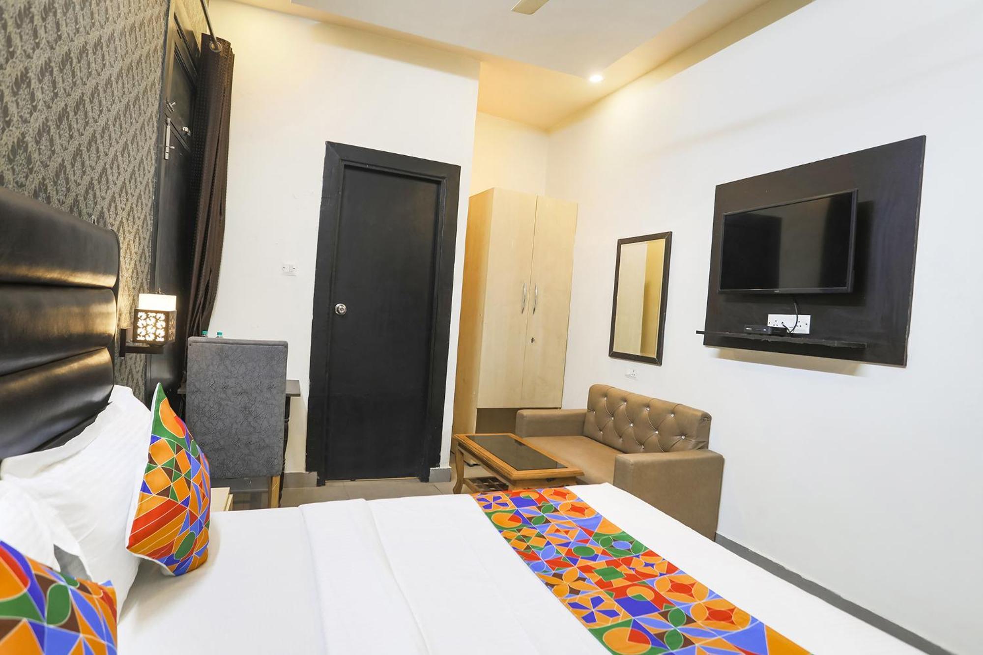 גאזיאבאד Fabhotel The Diamond מראה חיצוני תמונה
