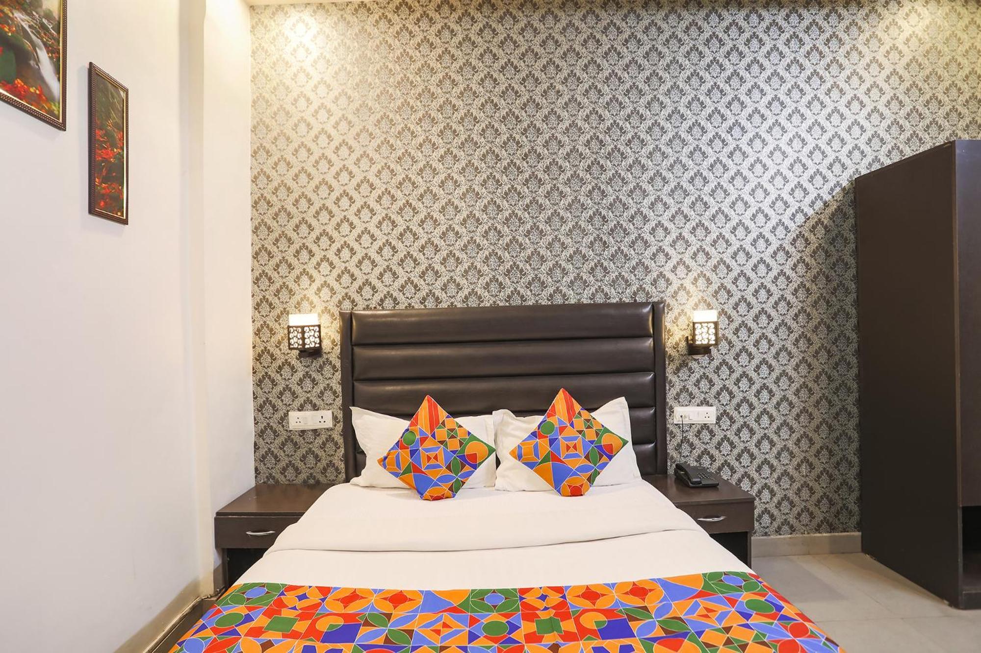 גאזיאבאד Fabhotel The Diamond מראה חיצוני תמונה